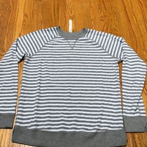 Lululemon long sleeve reversible shirt